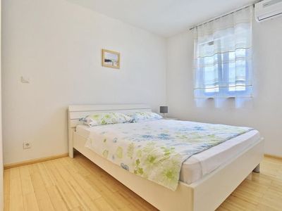 Ferienwohnung für 6 Personen (75 m²) in Starigrad-Paklenica 9/10