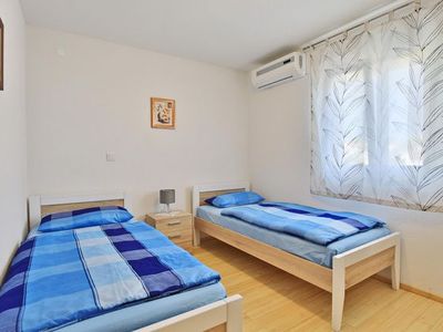 Ferienwohnung für 6 Personen (75 m²) in Starigrad-Paklenica 10/10