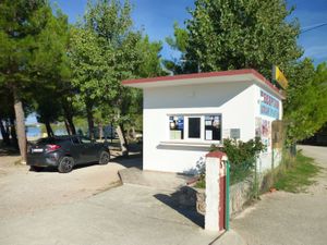 23943879-Ferienwohnung-4-Starigrad-Paklenica-300x225-5