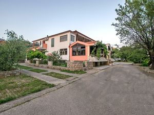 23943558-Ferienwohnung-4-Starigrad-Paklenica-300x225-3