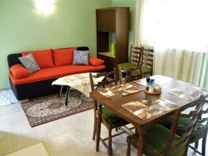 23944566-Ferienwohnung-5-Starigrad-Paklenica-300x225-3