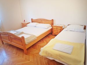 Ferienwohnung für 6 Personen (45 m&sup2;) in Starigrad-Paklenica