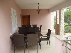 23944564-Ferienwohnung-6-Starigrad-Paklenica-300x225-0