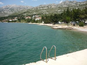 23944780-Ferienwohnung-4-Starigrad-Paklenica-300x225-1