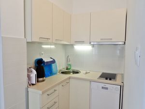 23945472-Ferienwohnung-2-Starigrad-Paklenica-300x225-4