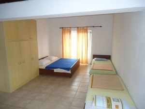 Ferienwohnung für 4 Personen (35 m&sup2;) in Starigrad-Paklenica