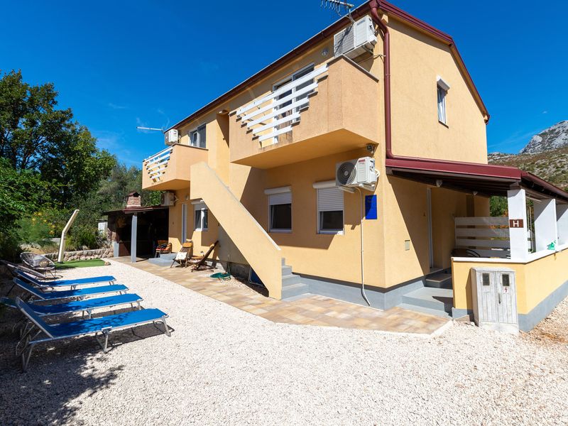 23755697-Ferienwohnung-6-Starigrad-Paklenica-800x600-0