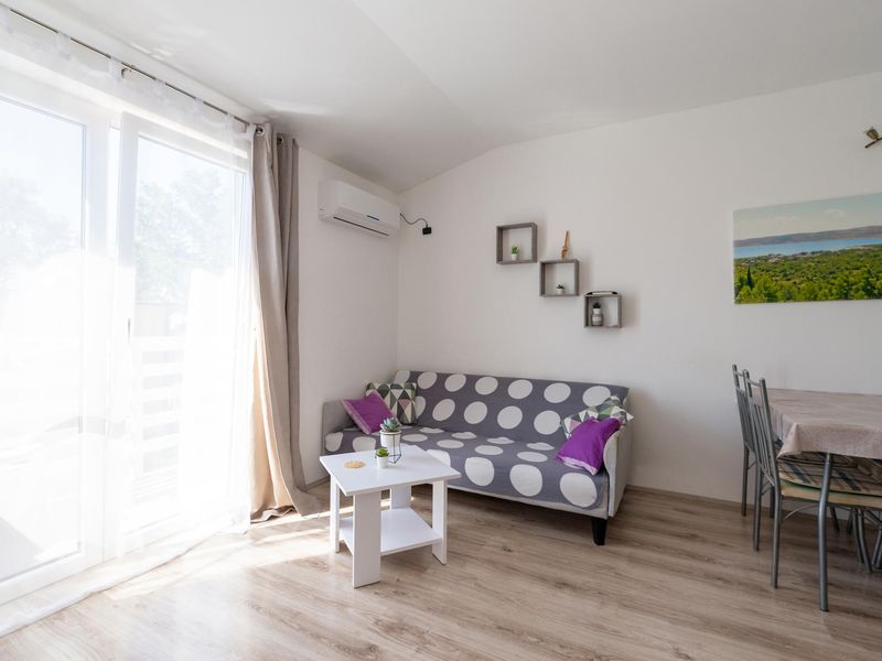 23755697-Ferienwohnung-6-Starigrad-Paklenica-800x600-2