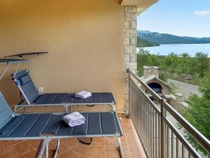 23764652-Ferienwohnung-5-Starigrad-Paklenica-300x225-5