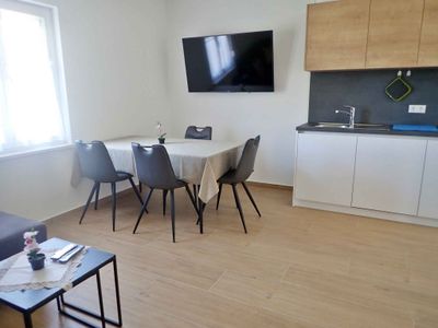 Ferienwohnung für 5 Personen (70 m²) in Starigrad-Paklenica 1/10