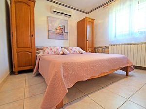 Ferienwohnung für 3 Personen (25 m&sup2;) in Starigrad-Paklenica