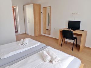 23943854-Ferienwohnung-5-Starigrad-Paklenica-300x225-2