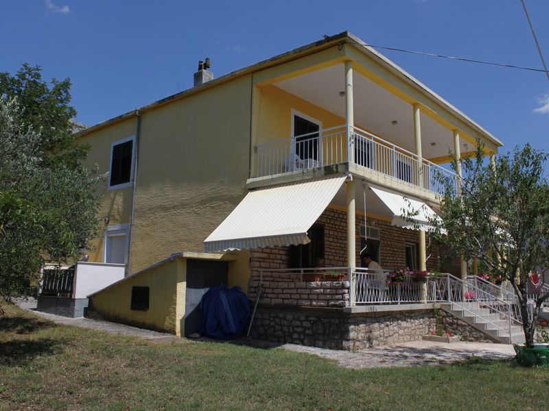 18322785-Ferienwohnung-2-Starigrad-Paklenica-800x600-0