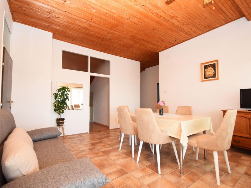 18685017-Ferienwohnung-6-Starigrad-Paklenica-800x600-2