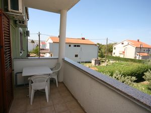 Ferienwohnung für 3 Personen (22 m²) in Starigrad-Paklenica