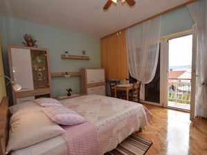 19059993-Ferienwohnung-9-Starigrad-Paklenica-300x225-3