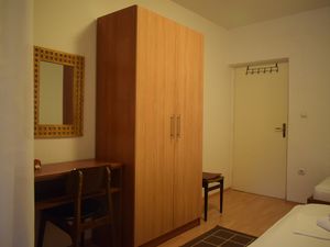 22146513-Ferienwohnung-3-Starigrad-Paklenica-300x225-3