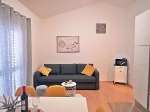 23661122-Ferienwohnung-6-Starigrad-Paklenica-300x225-1