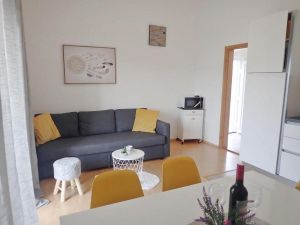 23661122-Ferienwohnung-6-Starigrad-Paklenica-300x225-2