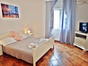 Ferienwohnung für 5 Personen (55 m&sup2;) in Starigrad-Paklenica