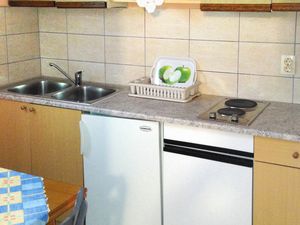 23929450-Ferienwohnung-2-Starigrad-Paklenica-300x225-2