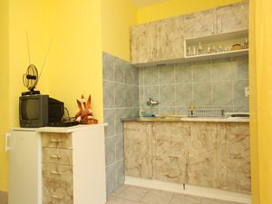 23929447-Ferienwohnung-3-Starigrad-Paklenica-300x225-3