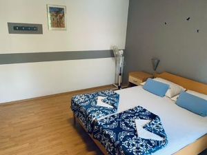 23929426-Ferienwohnung-2-Starigrad-Paklenica-300x225-5