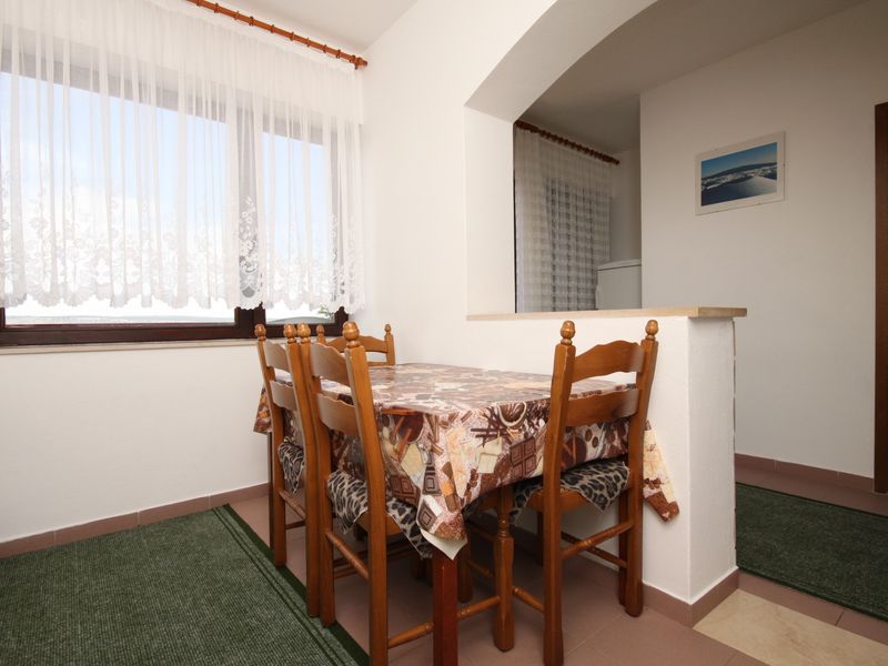 23929431-Ferienwohnung-4-Starigrad-Paklenica-800x600-1