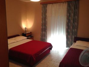 23929448-Ferienwohnung-5-Starigrad-Paklenica-300x225-3