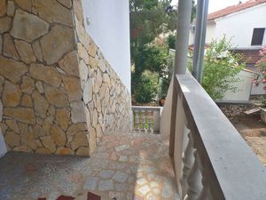 23959114-Ferienwohnung-5-Starigrad-Paklenica-300x225-3