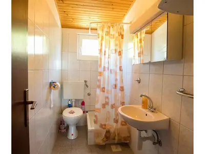 Ferienwohnung für 3 Personen (30 m²) in Starigrad-Paklenica 3/10
