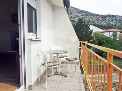 Ferienwohnung für 3 Personen (45 m²) in Starigrad-Paklenica 3/10