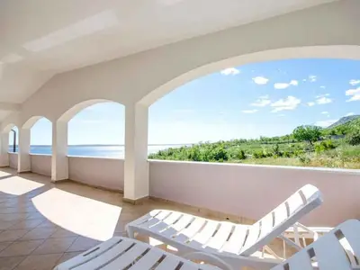 Ferienwohnung für 5 Personen (60 m²) in Starigrad-Paklenica 1/10
