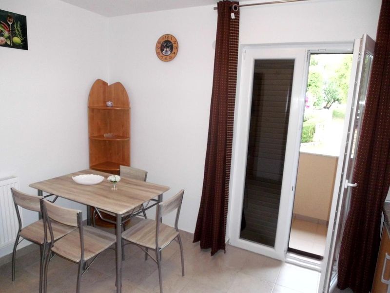 22146491-Ferienwohnung-3-Starigrad-Paklenica-800x600-1