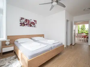 Ferienwohnung für 5 Personen (65 m²) in Starigrad-Paklenica