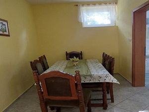 24058845-Ferienwohnung-5-Starigrad-Paklenica-300x225-5