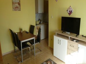 Ferienwohnung für 3 Personen (40 m&sup2;) in Starigrad-Paklenica