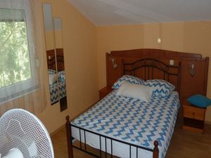 24058848-Ferienwohnung-3-Starigrad-Paklenica-300x225-5