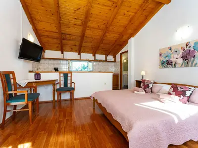 Ferienwohnung für 2 Personen (25 m²) in Starigrad-Paklenica 4/10