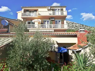 Ferienwohnung für 8 Personen (95 m²) in Starigrad-Paklenica 8/10