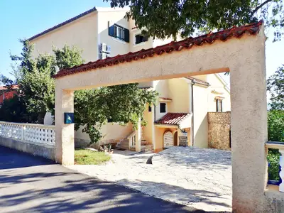 Ferienwohnung für 8 Personen (95 m²) in Starigrad-Paklenica 9/10
