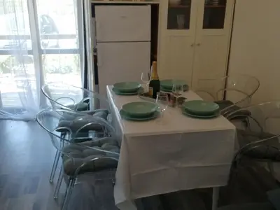 DiningRoom
