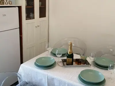 DiningRoom