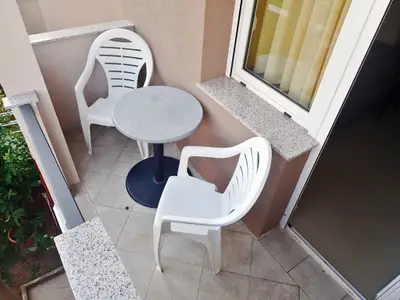 Ferienwohnung für 3 Personen (24 m²) in Starigrad-Paklenica 7/10