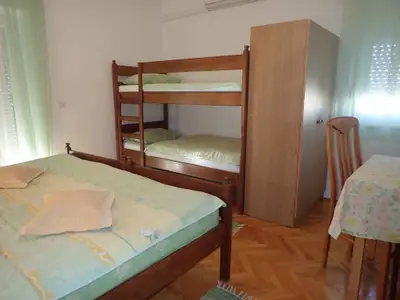 Ferienwohnung für 4 Personen (20 m²) in Starigrad-Paklenica 6/10