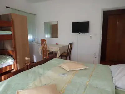 Ferienwohnung für 4 Personen (20 m²) in Starigrad-Paklenica 7/10