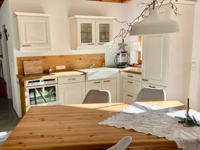 Küche mit Essbereich