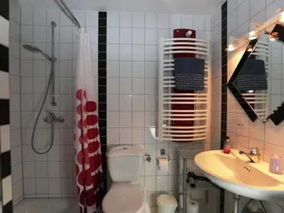 Dusche / WC Dusche / WC