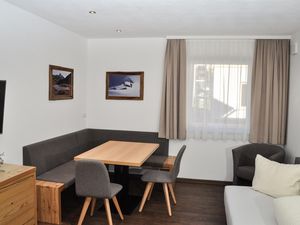 23488022-Ferienwohnung-4-Steeg (Tirol)-300x225-5