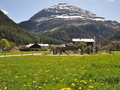 Ortseinfahrt Steeg im Frühling